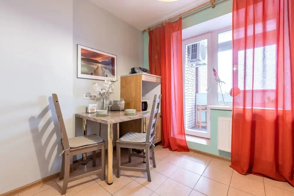 Санкт-Петербург: Apartment Butlerova 40