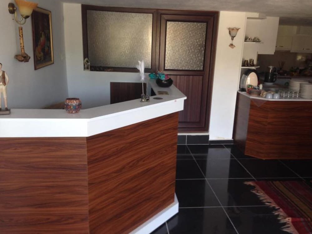Алтынолук: Lindas Butik Hotel & Apart