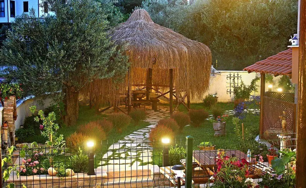 Алтынолук: Lindas Butik Hotel & Apart