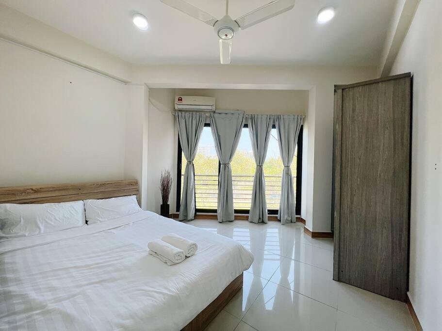 BODU ASHI MALDIVES - Central 3 Bedroom Apartment — фото 1