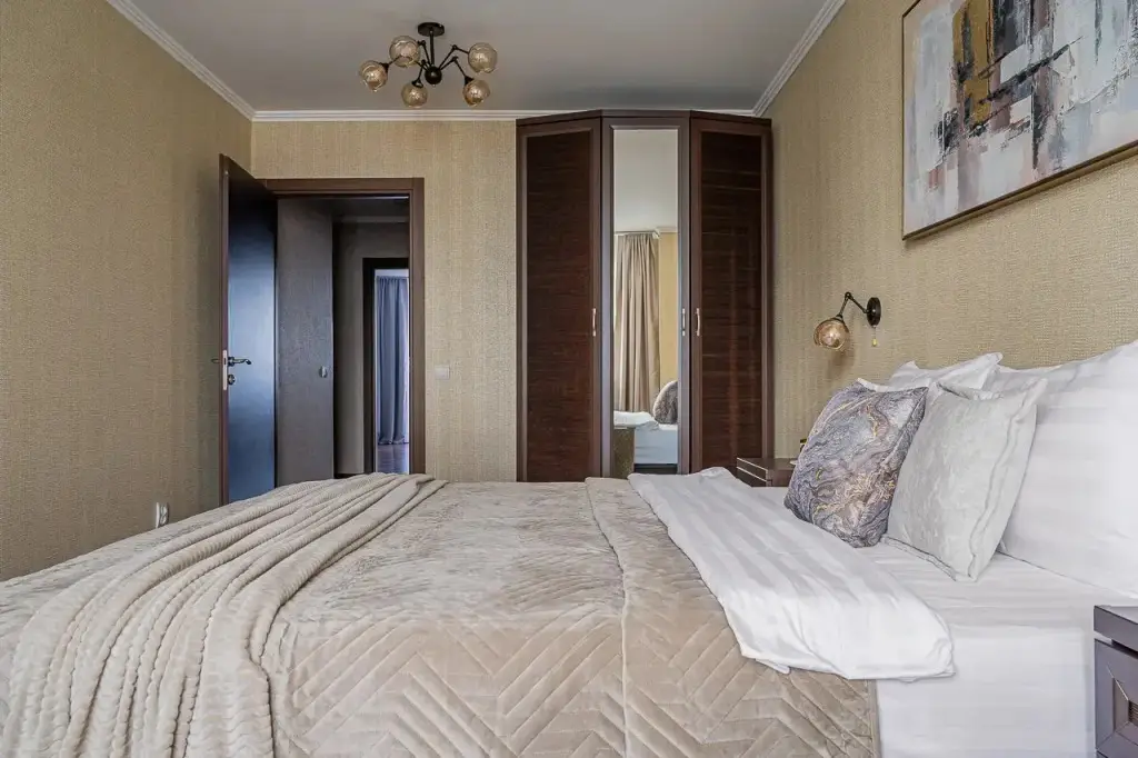 Екатеринбург: Апартаменты Двухкомнатные Sky Apart Рядом с Метро Чкаловская