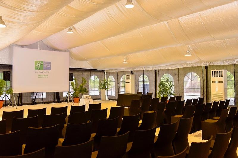 Южный Мале Атол: Holiday Inn Kandooma Maldives