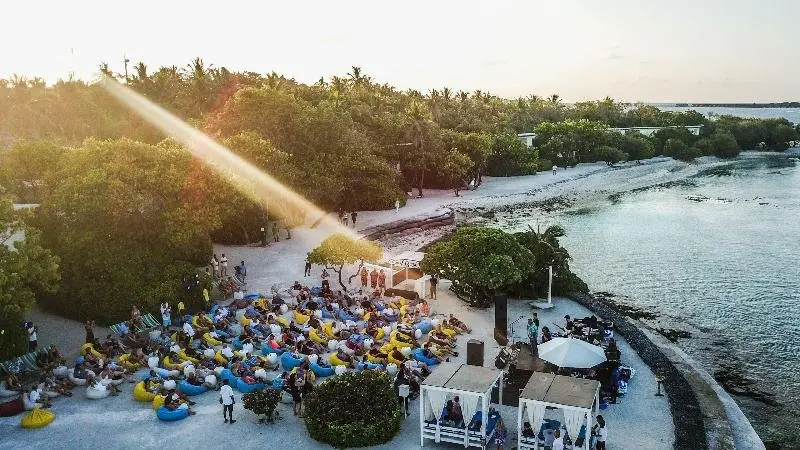 Южный Мале Атол: Holiday Inn Kandooma Maldives