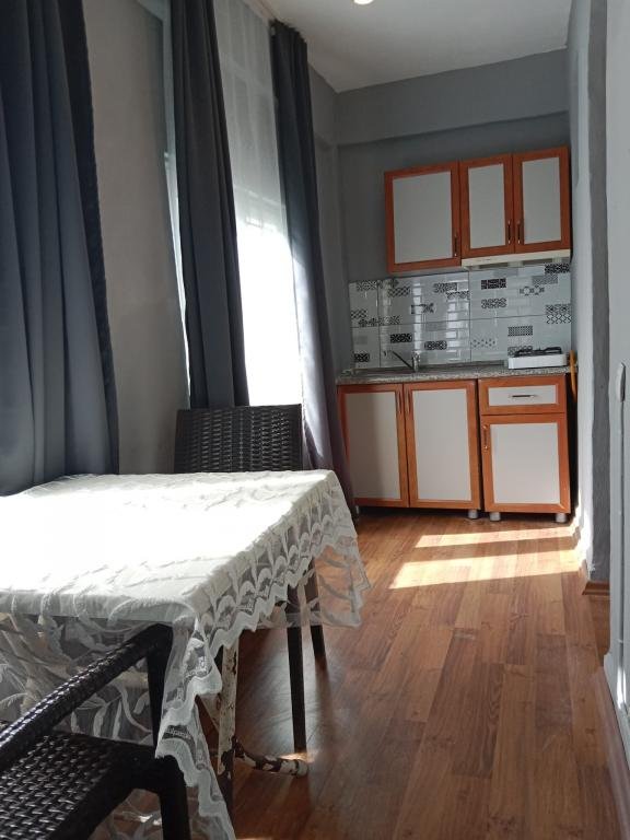Кемер: Mert Apart Hotel