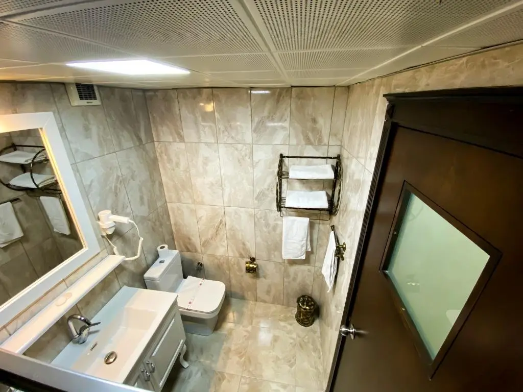 Эдремит: Omur Hotel