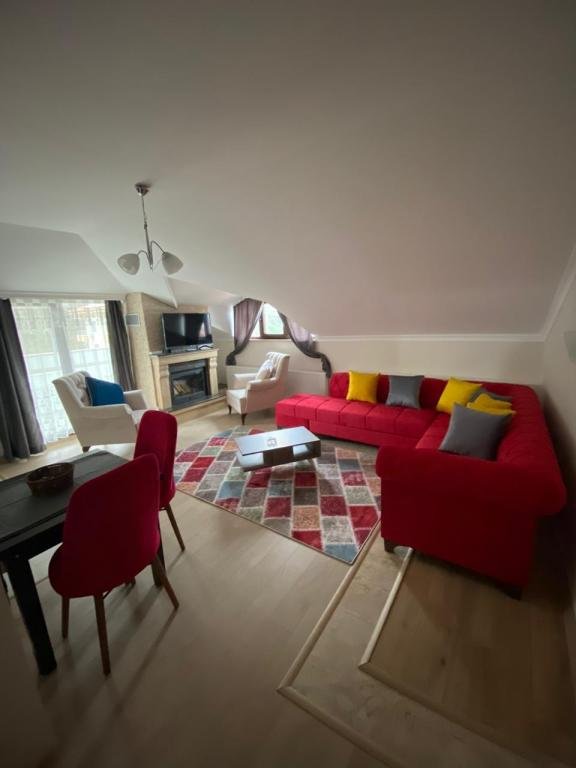 Сайл: Assortie Luxury Apartments