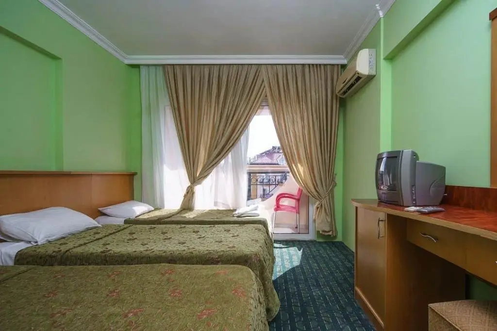 Кемер: Larissa Inn Hotel