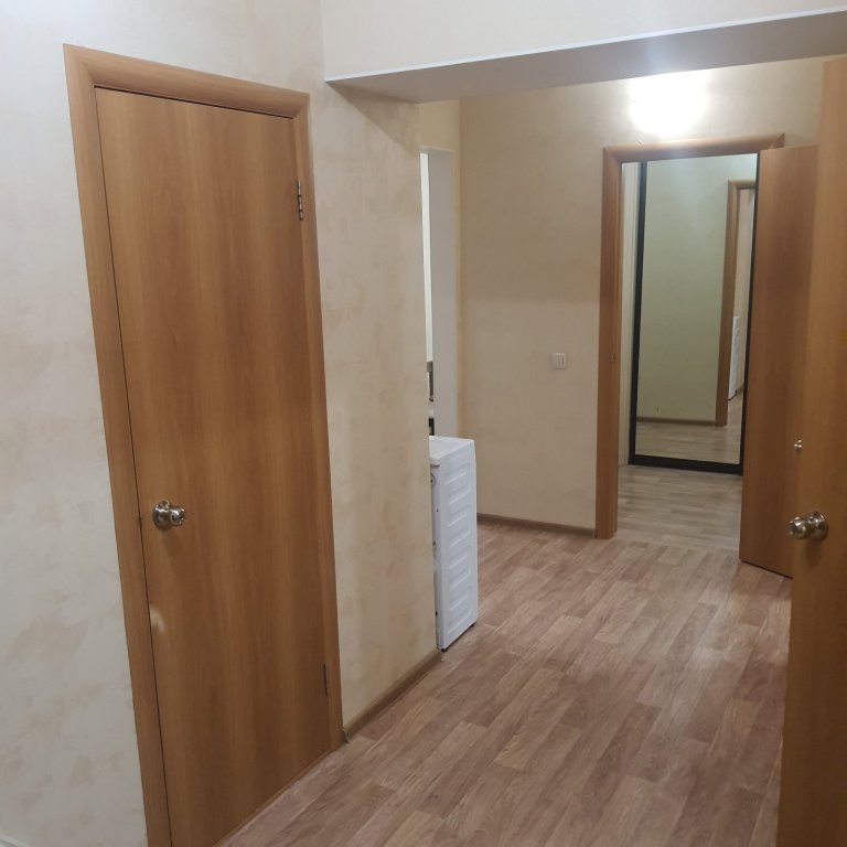Тюмень: Квартира Циолковского 7к2