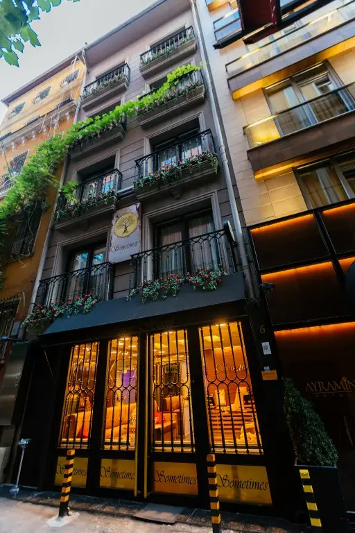 Стамбул: Hotel Sometimes Taksim
