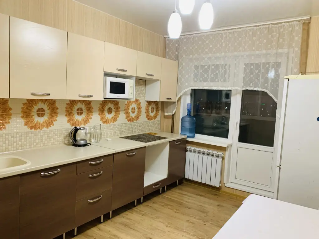 Якутск: Квартира Просторная 1Комн Рядом с Банковской