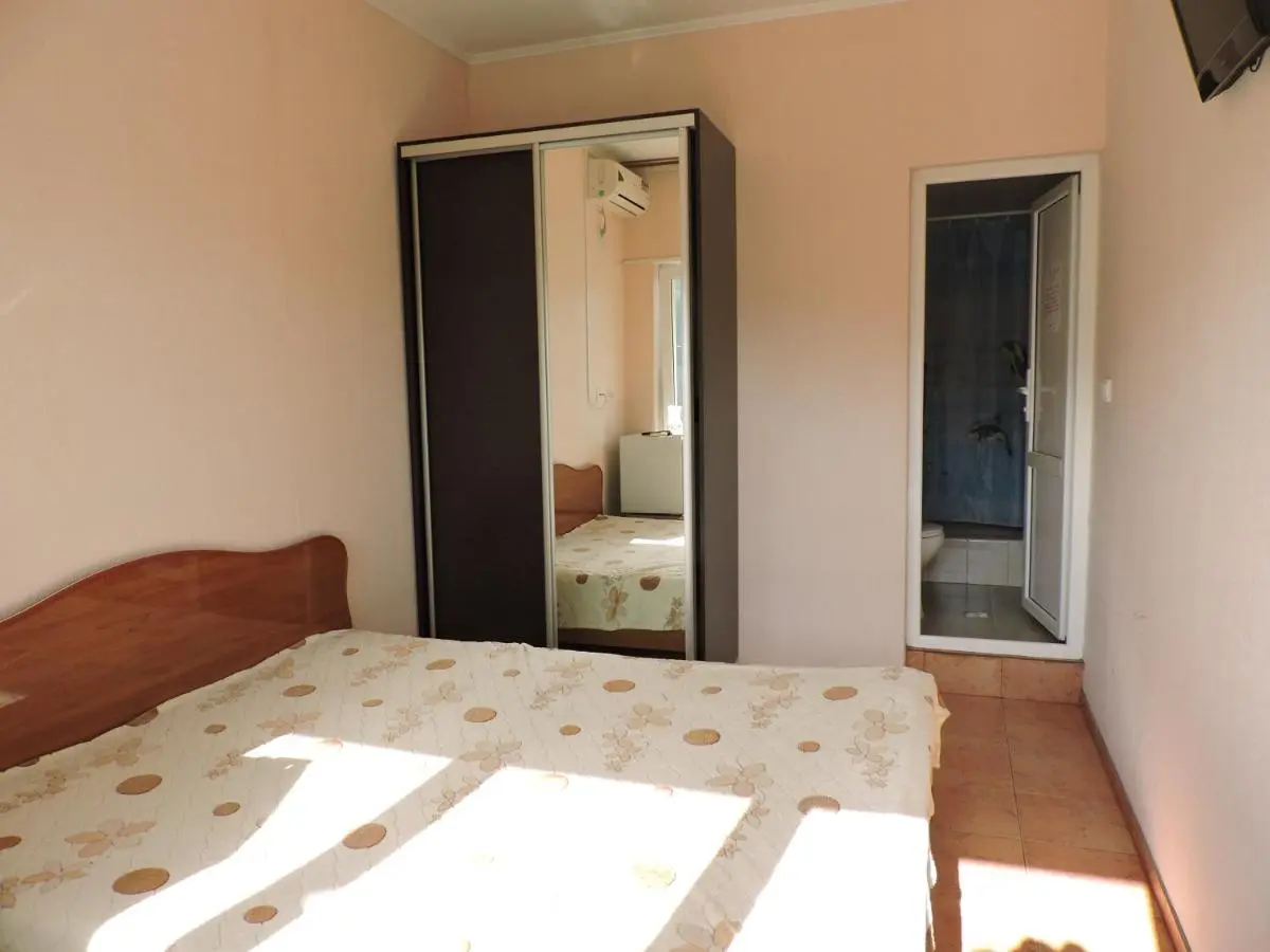 Лоо: Guest House Ostrov Sokrovishch