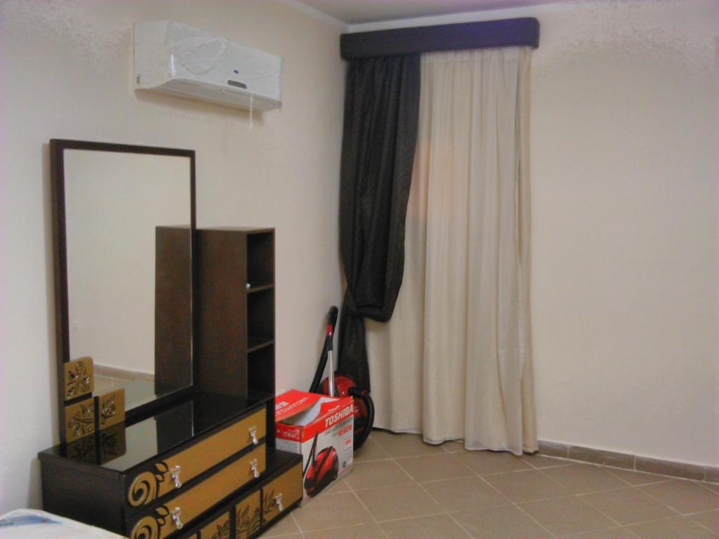 Айн-Сохна: Three-Bedroom Apartment at Louly Beach Resort