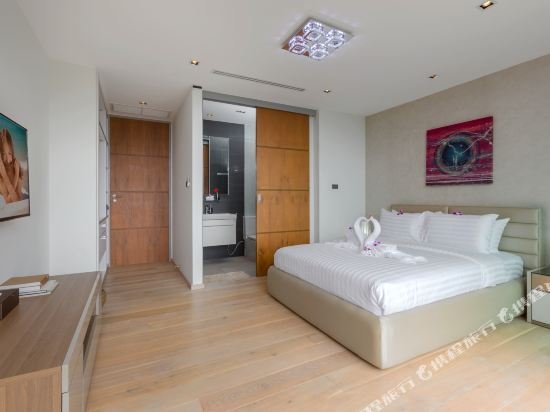 Тхаланг: Sea Horse Villa BangTao Beach