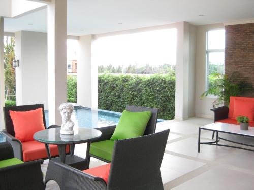Чаам: Boulevard Tuscany Holiday Home
