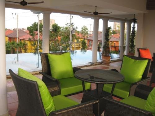 Чаам: Boulevard Tuscany Holiday Home