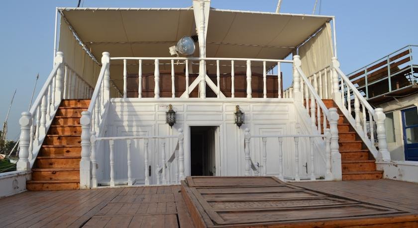 Луксор: Giraffa Dahabiya Luxor / Aswan 05 & 07 Nights Each Saturday