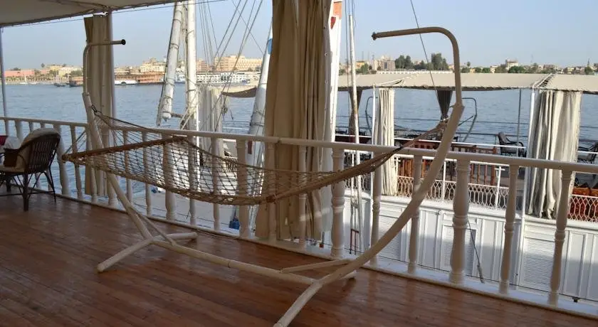 Луксор: Giraffa Dahabiya Luxor / Aswan 05 & 07 Nights Each Saturday
