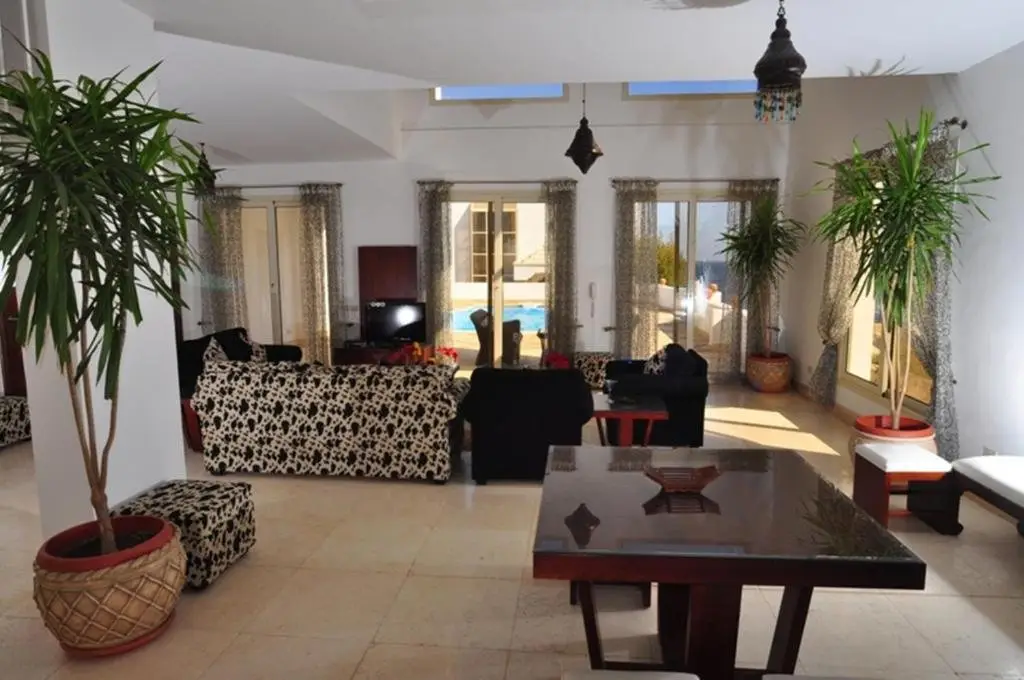 Шарм-эш-Шейх (Шарм-эль-Шейх): Carlton Luxury Apartments