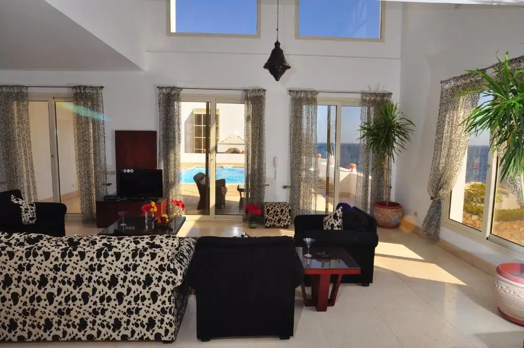Шарм-эш-Шейх (Шарм-эль-Шейх): Carlton Luxury Apartments