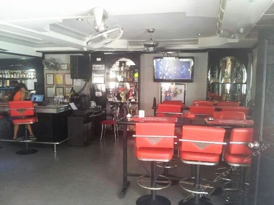 Паттайя: Sweethearts Bar