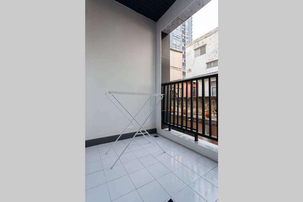 Бангкок: P4 Silom Large 2beds full kitchen WIFI 4-6pax