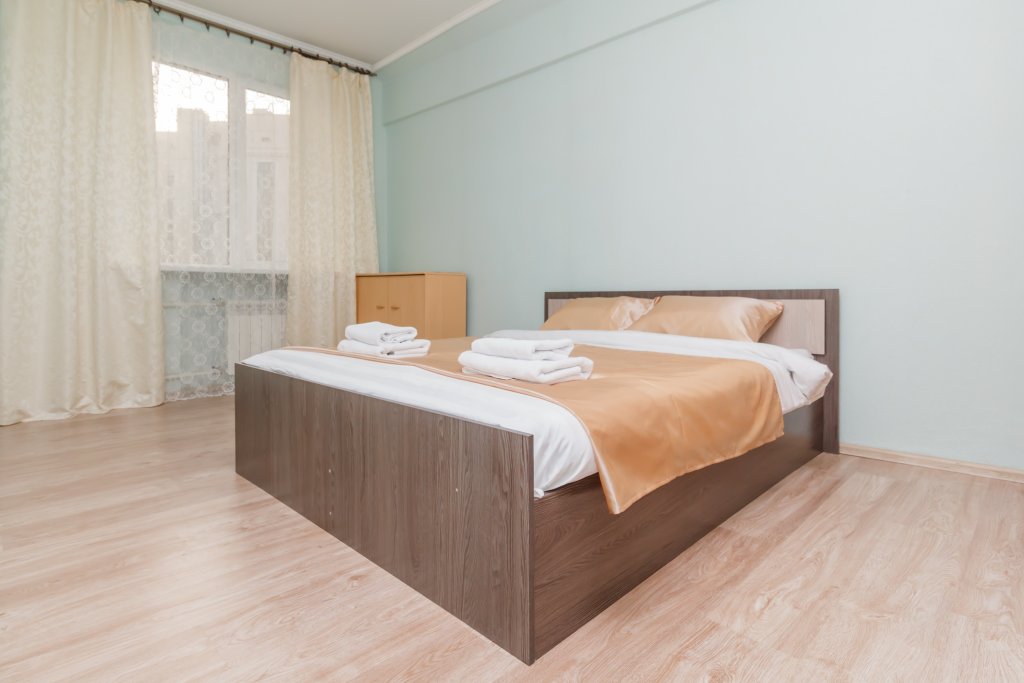 Челябинск: Uluchshennyie RentHouse Na Ul. Tsvillinga Apartments