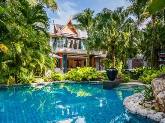 Тхаланг: Villa in The Garden  5 Bedrooms Villa