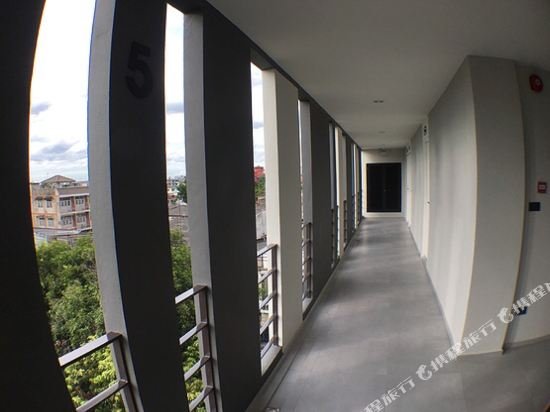 Бангкок: 28 Place Apartment