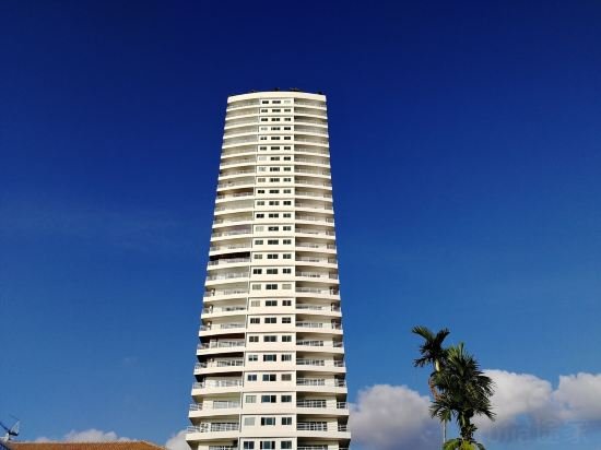 Паттайя: Super Beachfront 1 Bed Condo Public Bus