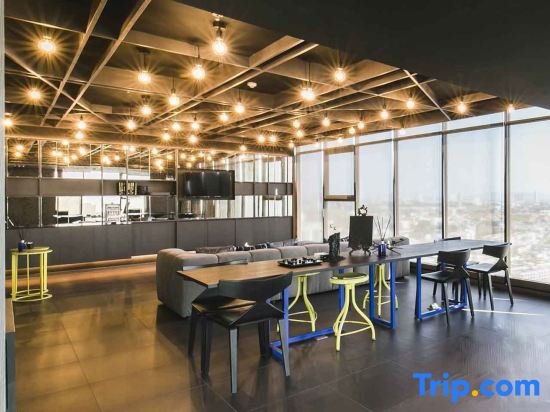 Паттайя: The Base 2 Bedroom Apartment In The City Center