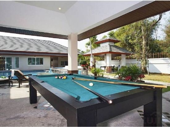 Бангламунг: Tropical style 6-bedroom pool villa