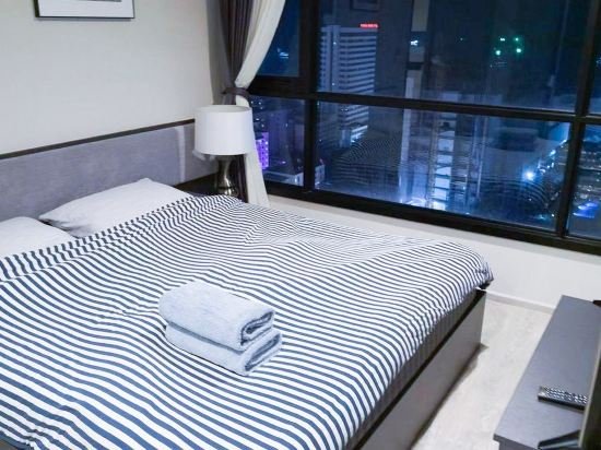 Паттайя: Two Bedroom Net Red Punch Apartment Rooftop Infinity Pool With Sea View B1