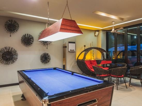 Тхаланг: Condo in Bangtao in Kris Condo 402
