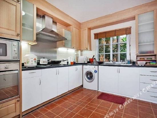 Паттайя: Jomtien 5 Bedroom Villa Sleeps 10 Close To Beach Standard Villa