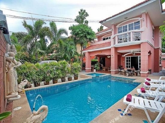 Паттайя: Jomtien 5 Bedroom Villa Sleeps 10 Close To Beach Standard Villa