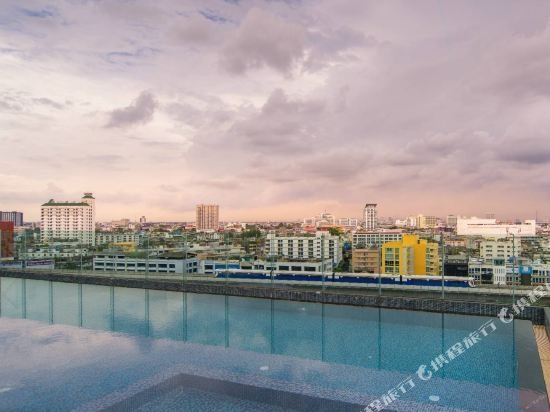 Бангкок: The Rich No.2 Superior Apartment