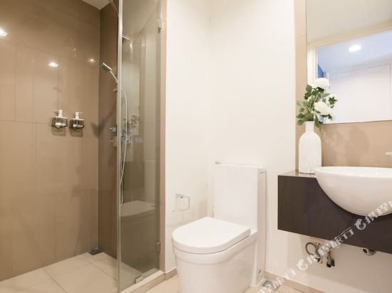 Паттайя: Esther Apartment