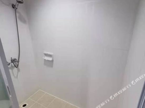 Паттайя: Cameron Apartment