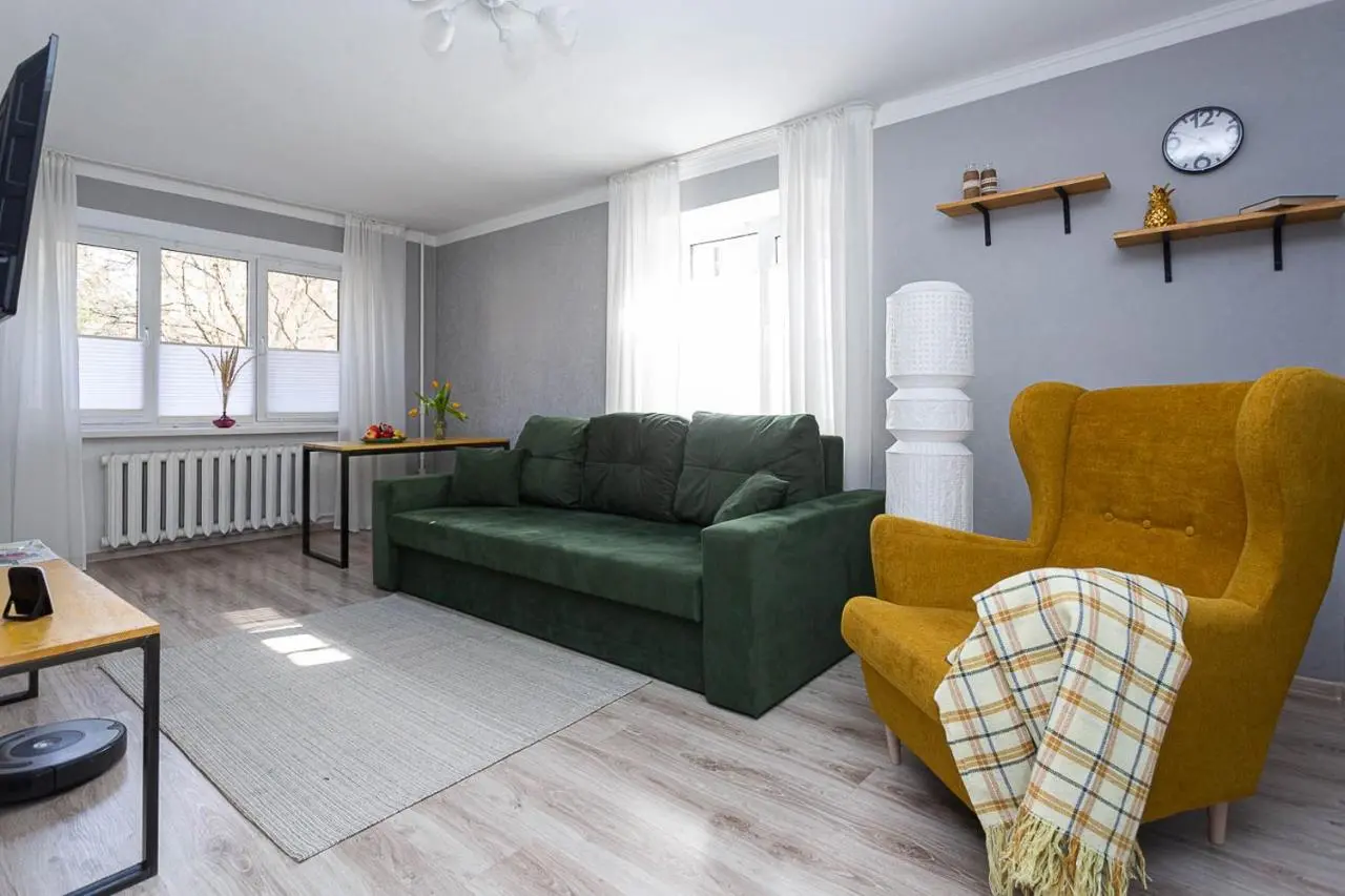 Калининград: Apartment in the Center Gray Garden