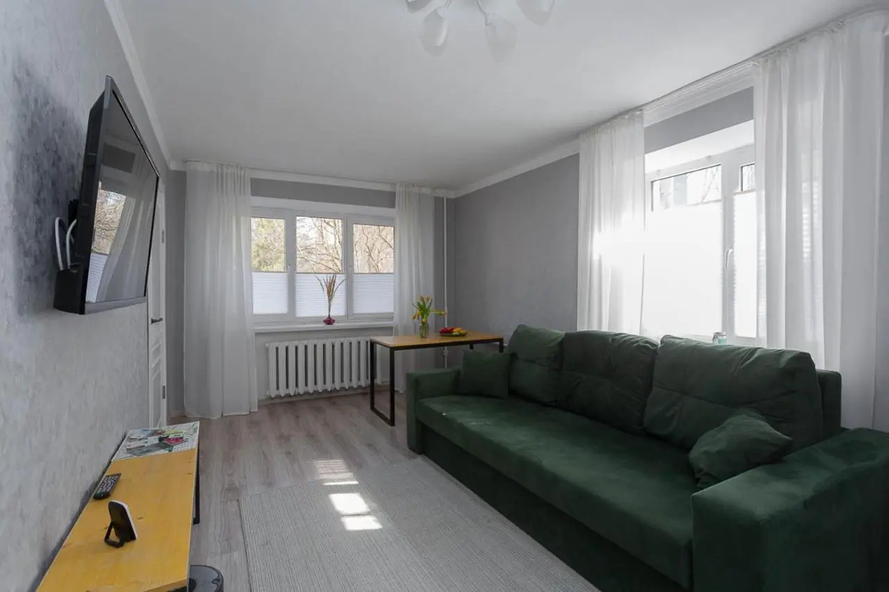 Калининград: Apartment in the Center Gray Garden
