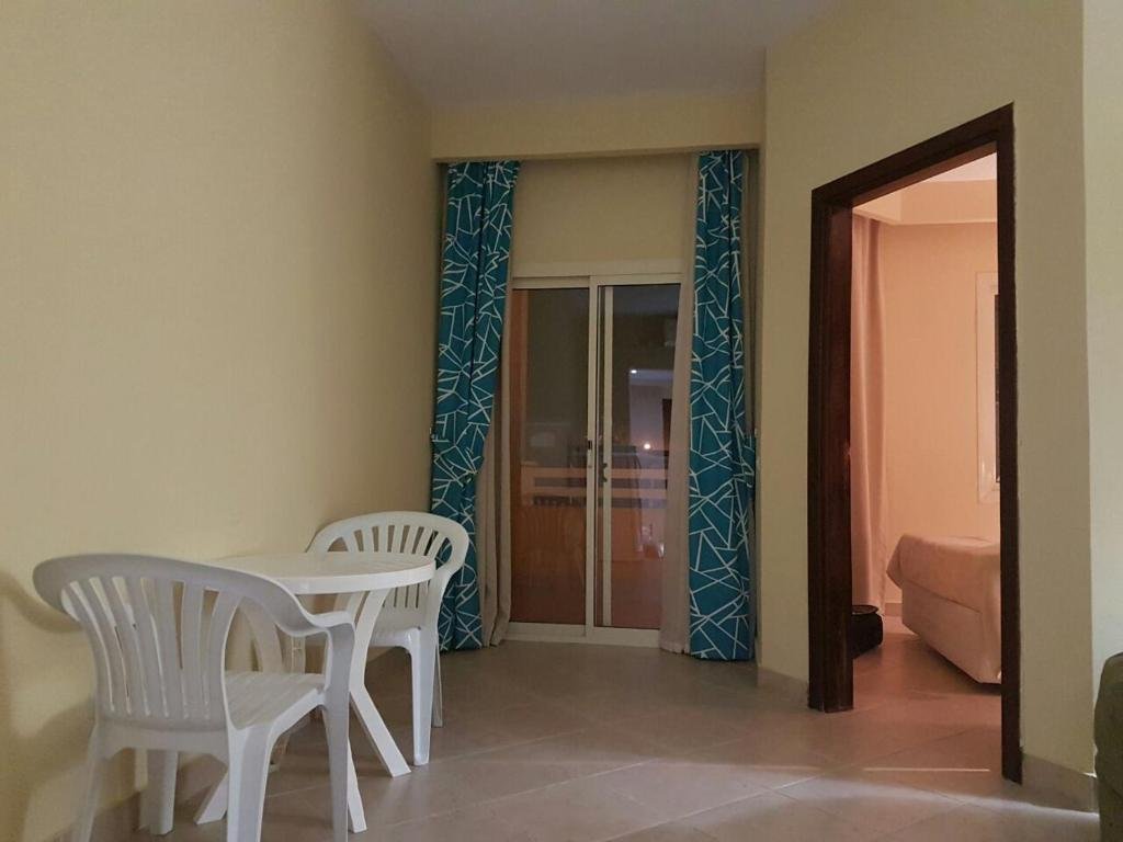 Айн-Сохна: One Bedroom Chalet at Gardenia Al Wadi
