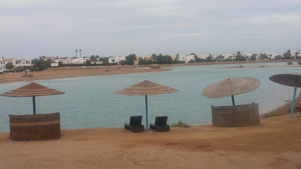 Эль-Гуна: Twin Lagoon Apartment at White Villas El Gouna