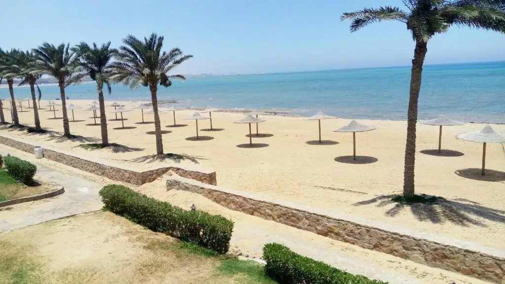Manara Beachfront Chalet Ain Sokhna — фото 1