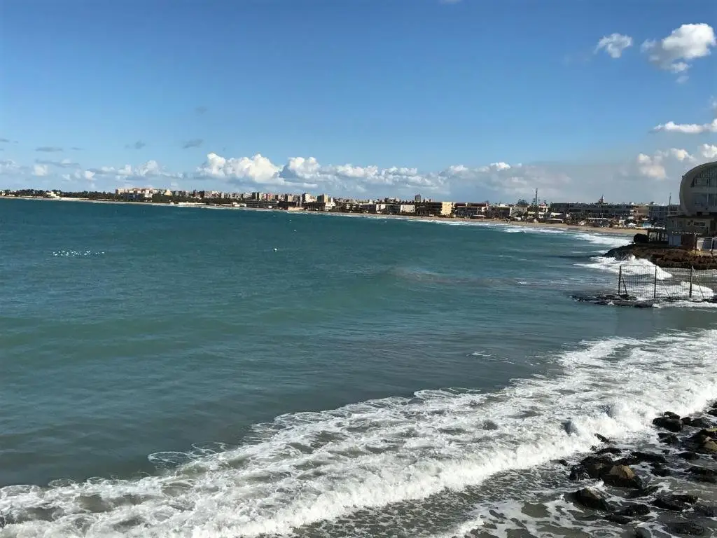 Александрия: 2 Bedroom Apt partial Sea View
