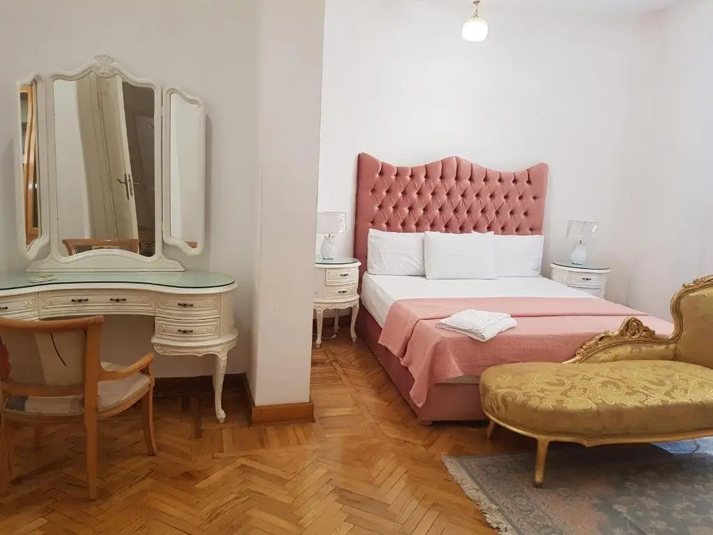 Каир: Choueifat Residence Families Only