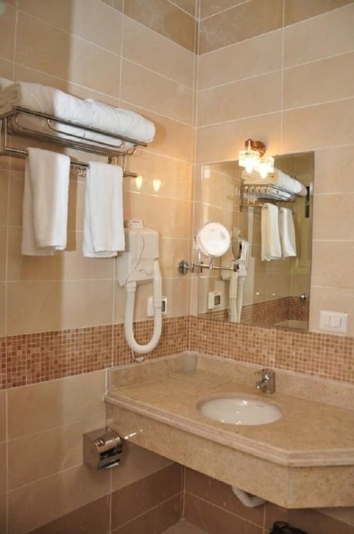 Бени-Суэйф: Tolip Inn Beni Suef