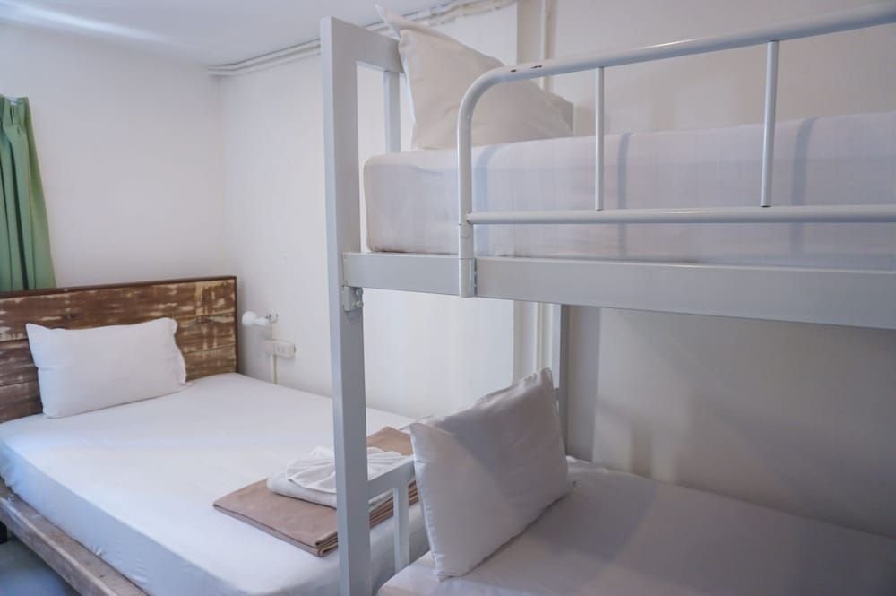 Кату: Frog House Bed Breakfast