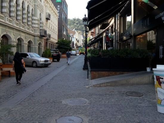 Тбилиси: Tbilisi_Tsentr_Sololaki