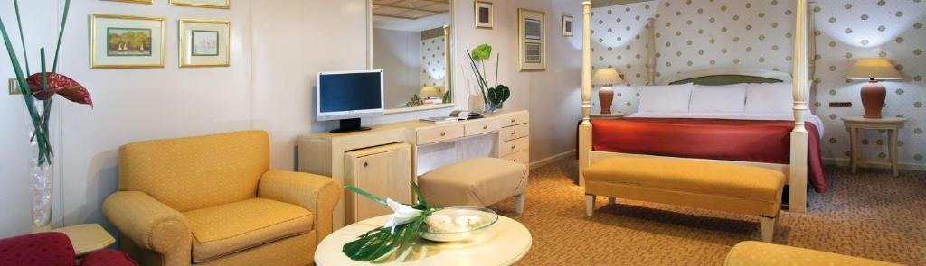 Луксор: Mövenpick Prince Abbas Lake Nasser Monday Four Nights Aswan Friday Three nights Abu-Simbel