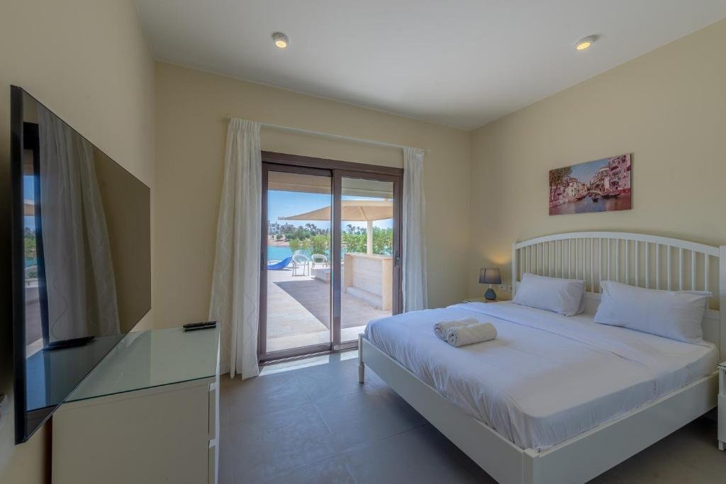 Эль-Гуна: Joubal Lagoon II 3-Bedroom Villa with Private Pool